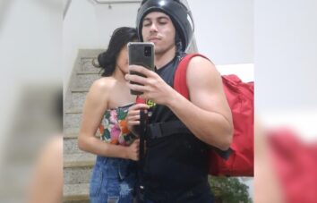 Motoboy do iFood acabou comendo também 🔞🔥